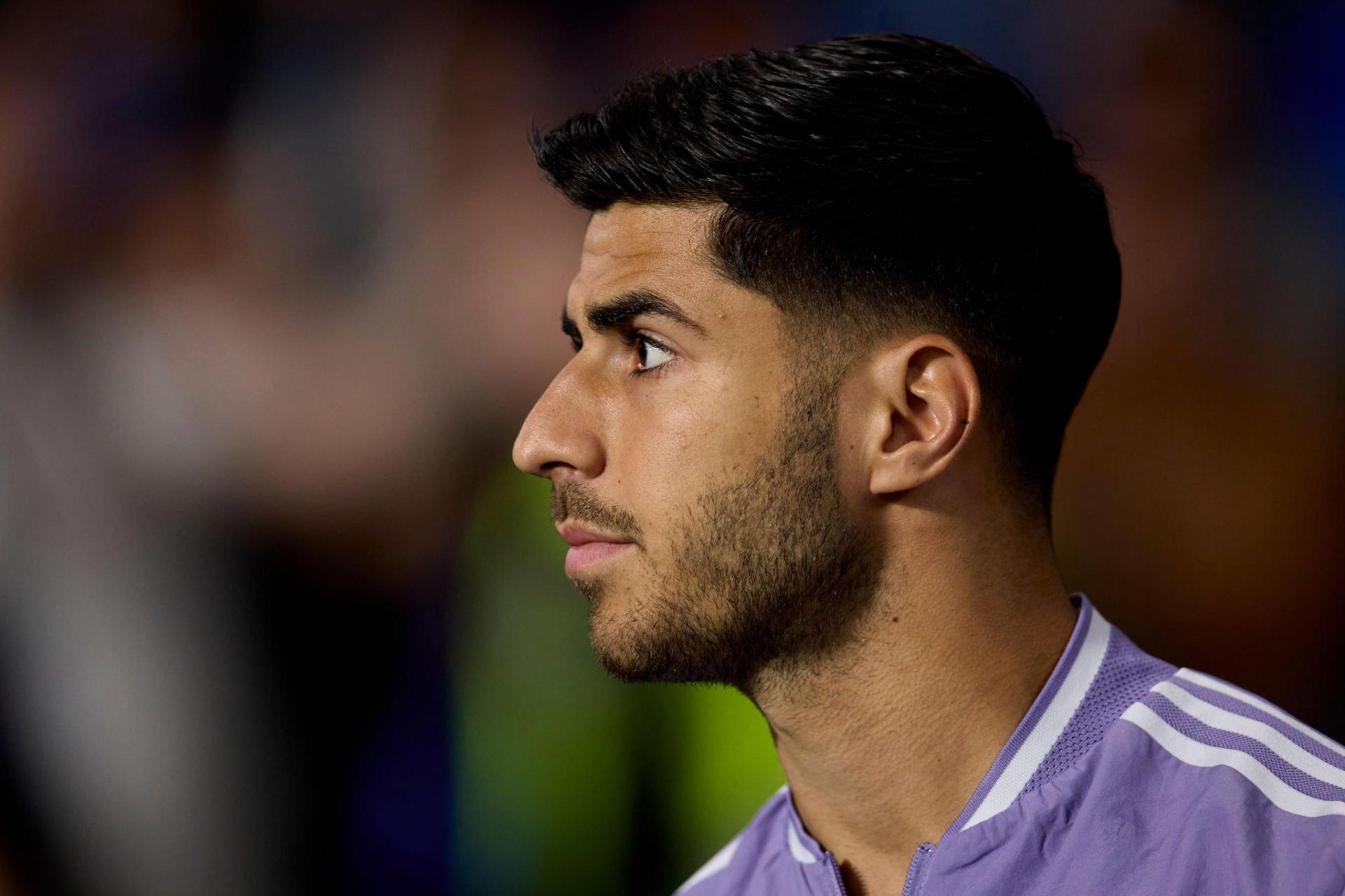 阿斯顿维拉临危受命，主帅积极调整阵容(阿斯顿维拉阵型)