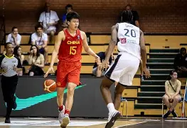 中国男篮联赛掀起热潮,球迷争相观战的是谁
